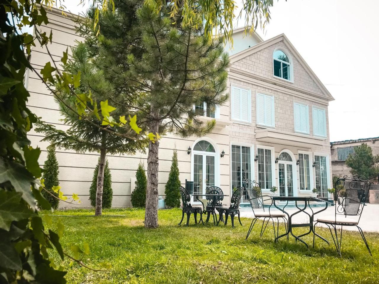Hotel Devi Erseke Esterno foto